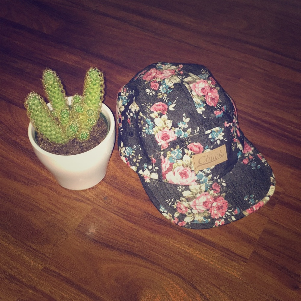 Floral Original Chuck snap back.